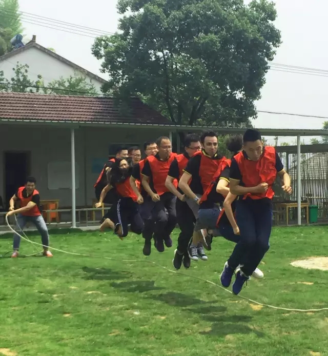 “向梦想出发” asiagame销售团建活动完善绽放